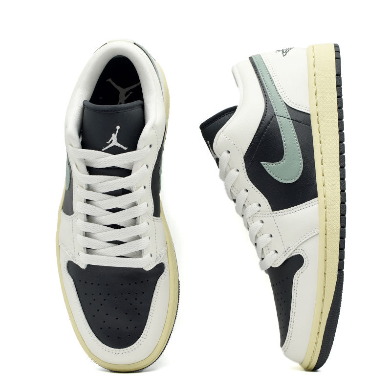 Nike WMNS Air Jordan 1 Low Jade Smokeエアージョーダン