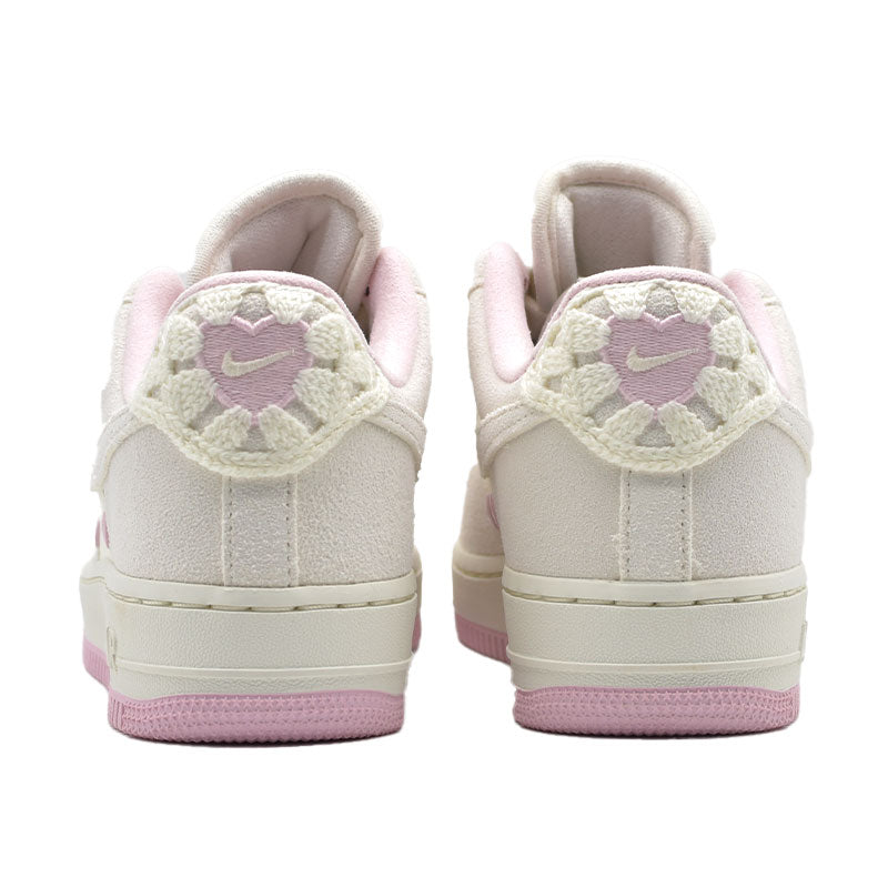 NIKE AIR FORCE 1 LOW ’ 07 LX “ VALENTINE’S DAY ” HV5992-111