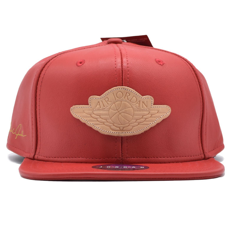 JUST DON × NIKE AIR JORDAN 2 RETRO BEACH / METALLIC GOLD - UNIVERSITY RED 834825-250