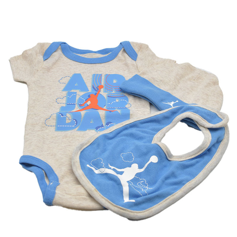 海外限定モデル Jordan ベビー 3ピースセット 0-6か月