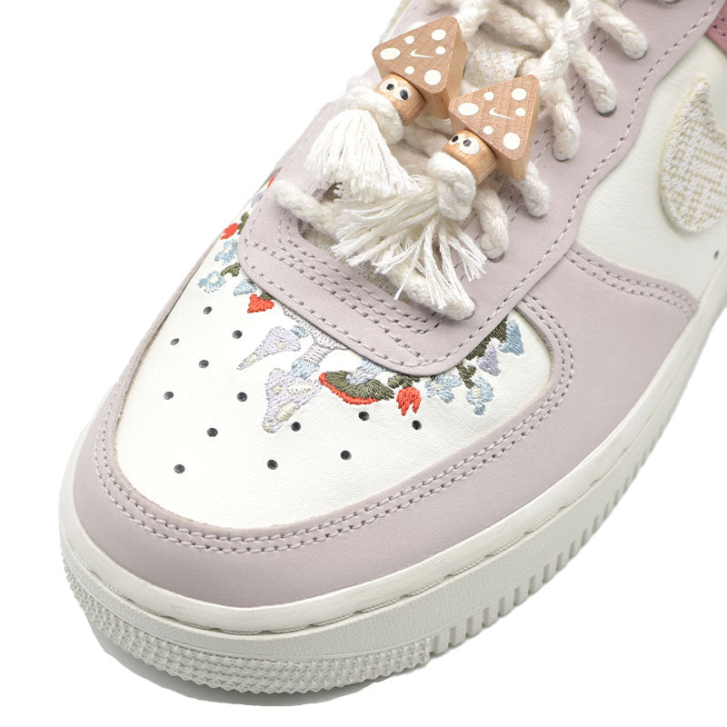 NIKE WOMEN'S AIR FORCE 1 LOW " MUSHROOM " IB8874-111