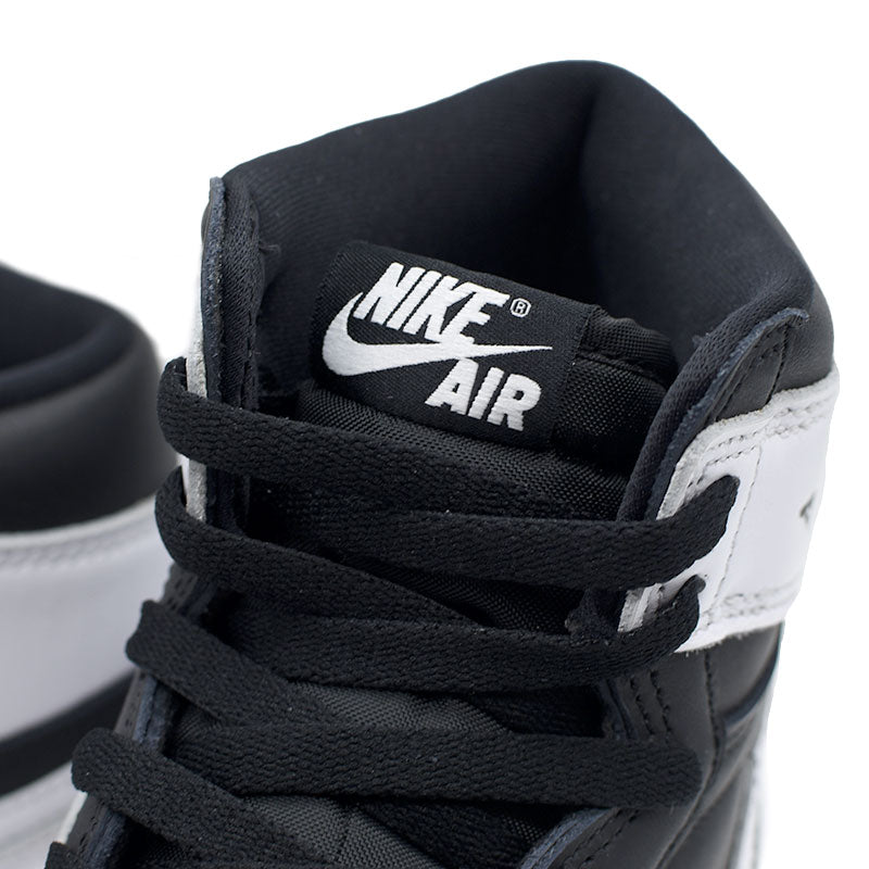 NIKE AIR JORDAN 1 RETRO HIGH OG ”  BLACK WHITE ” DZ5485-010