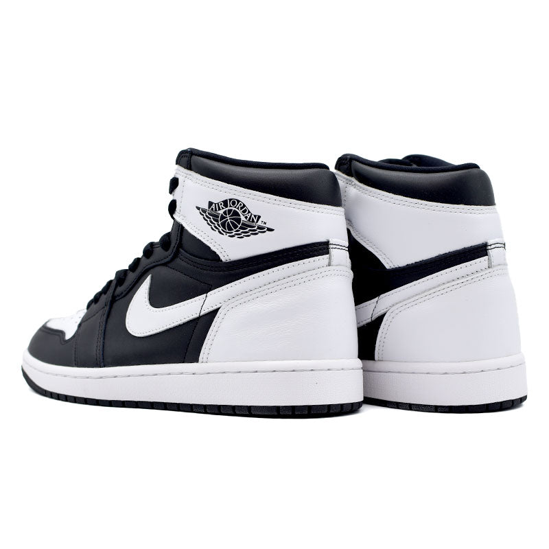 NIKE AIR JORDAN 1 RETRO HIGH OG ” BLACK WHITE ” DZ5485-010 – nouvelle