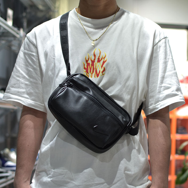 海外限定 JORDAN SHOULDER BAG BLACK LEATHER IB2528-010 – nouvelle