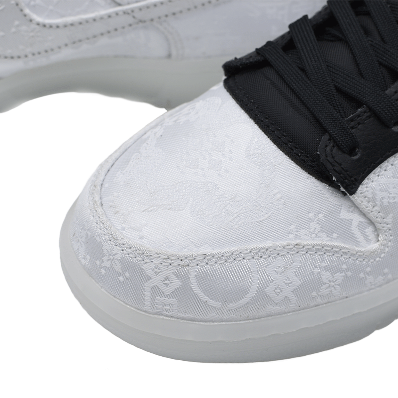 FRAGMENT DESIGN × CLOT × NIKE DUNK LOW WHITE/BLACK  FN0315-110