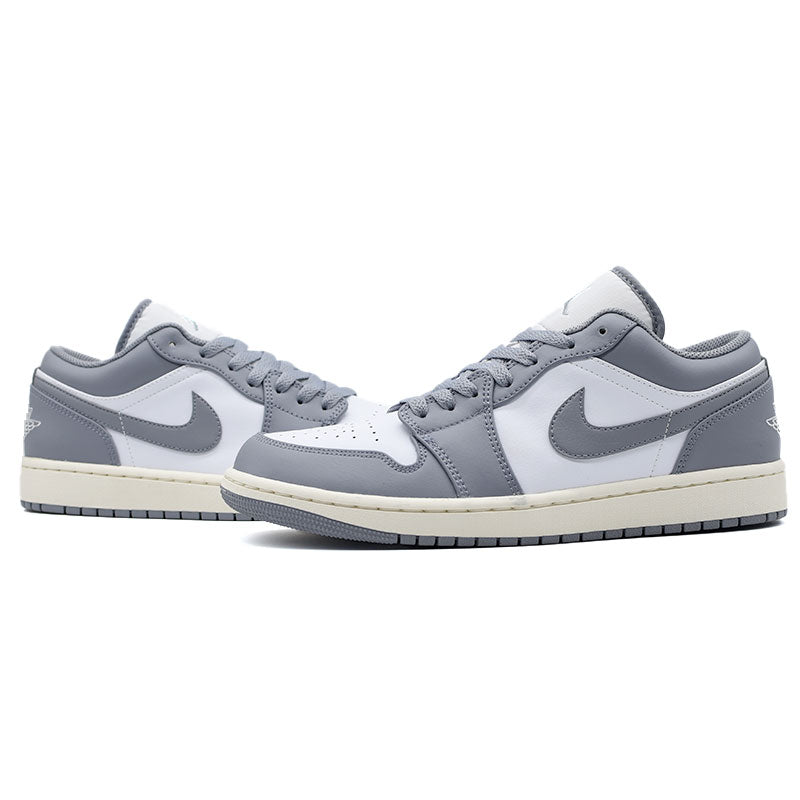 NIKE AIR JORDAN 1 LOW “STEALTH WHITE” 553558-053