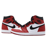 NIKE AIR JORDAN 1 RETRO HIGH OG ” CHICAGO ” 555088-101