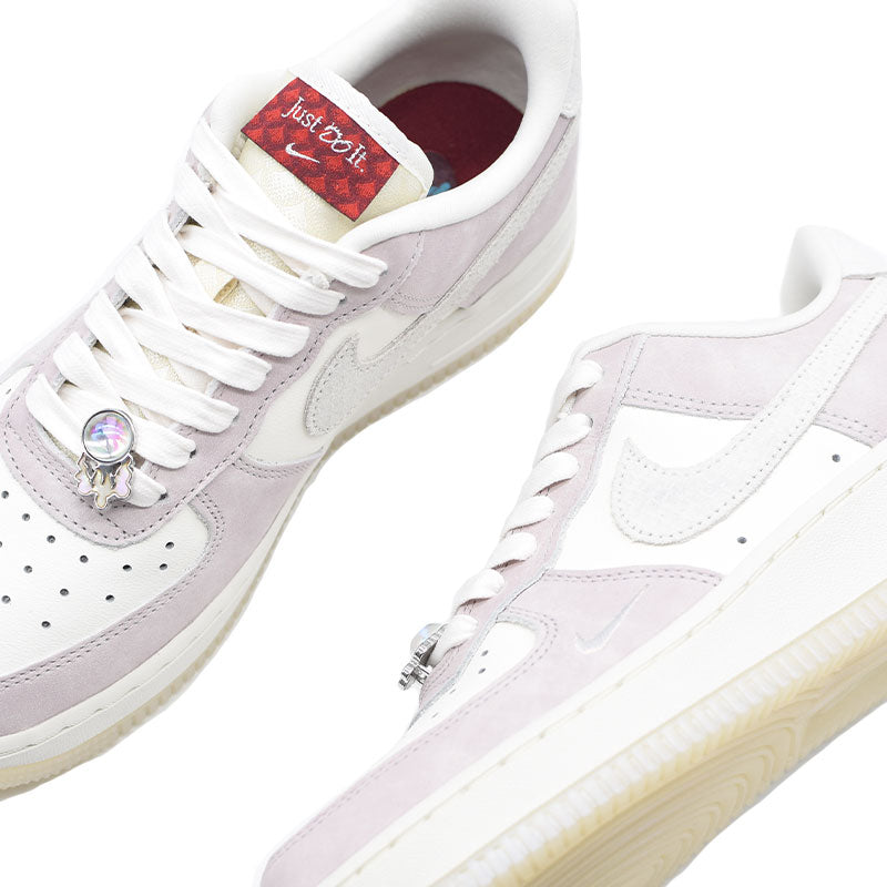 NIKE WMNS AIR FORCE 1 LOW 