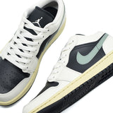 NIKE WMNS AIR JORDAN 1 LOW “ JADE SMOKE ” DC0774-001